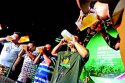 秋季是吃地攤喝瓶酒免不了,適量喝酒增加大菠萝福利软件