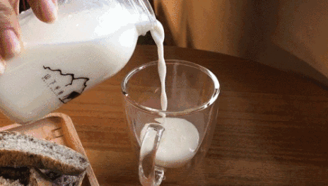 大菠萝福利软件儀廠家介紹牛奶對中老年人有保護作用經常飲用可以減緩骨質流失